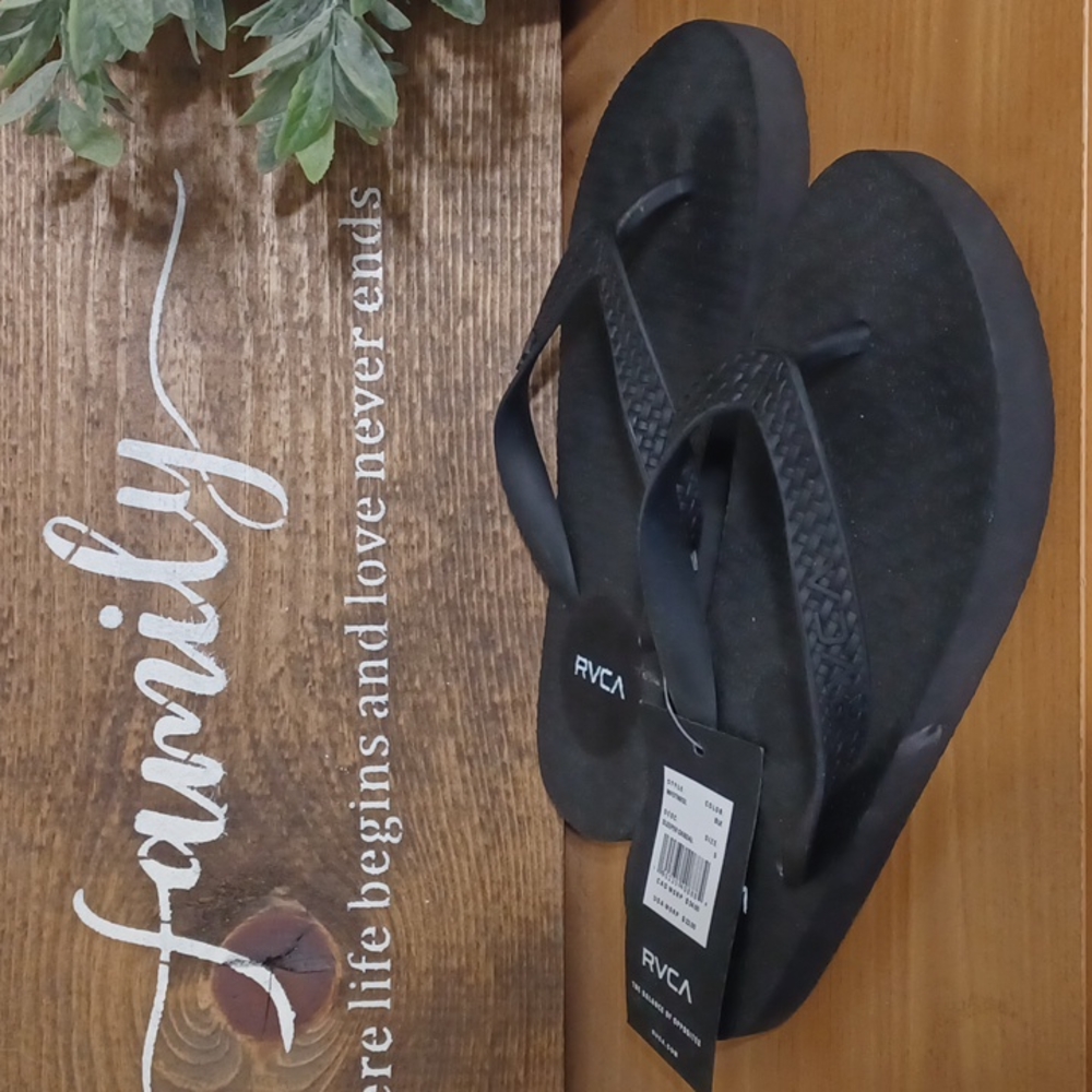 RVCA Flip Flops